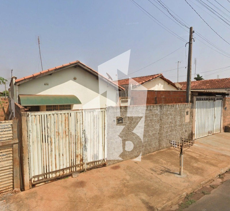 Casa em Batatais/SP com 2 quartos e 1 vaga