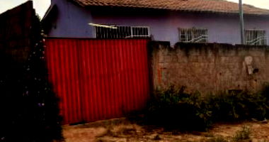 Casa residencial com 1 quarto, 1 banheiro, ocupada, área construída de 61.87m²