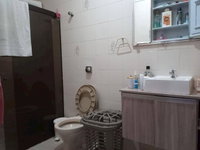 Casa com 4 quartos e 3 banheiros, 155,22m² construídos, ocupada