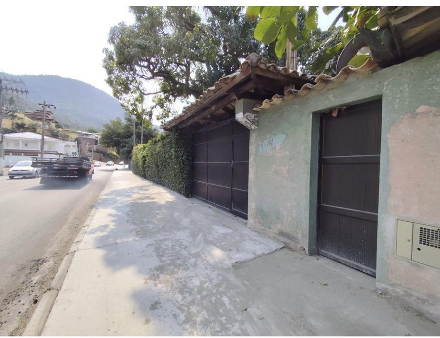 Terreno com casa em São Francisco, 1 quarto, 1 banheiro, 150m²