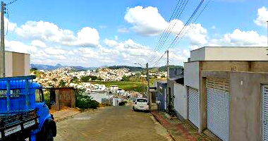 Casa com 2 quartos e 150m² de terreno em Santa Helena