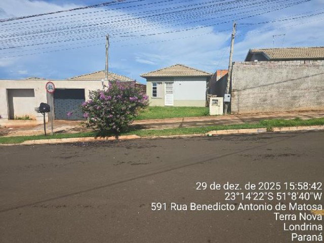 Casa com 2 quartos, 46,27m², terreno 168,37m², desocupada