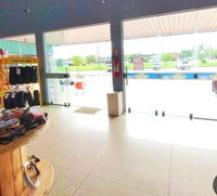 Imóvel Comercial com 430m² de Construção em Nova Crixás/GO