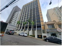 Apartamento espaçoso com 3 quartos e 2 vagas