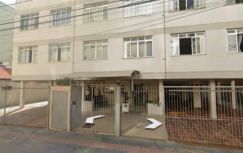 Apartamento com 2 quartos em Balneário Camboriú