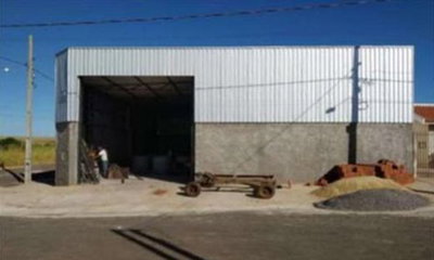 Imóvel Comercial com 311,90 m² em Mariluz-PR