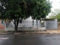 Casa padrão com 2 quartos e 1 vaga no Centro de Promissão