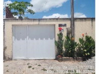 Casa com 2 Quartos e 2 Banheiros em Horizonte/CE