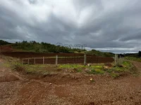 Edificação Urbana e Imóvel Rural com 19.40 Hectares