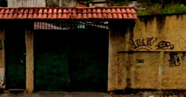 Casa Ocupada com 382m² de Área Construída em Nilópolis - RJ