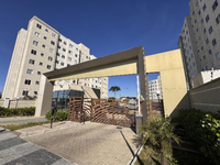 Apartamento com 2 Quartos e Vaga em Curitiba