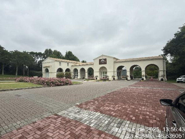 Casa com 416,53m² em Santana de Parnaíba/SP