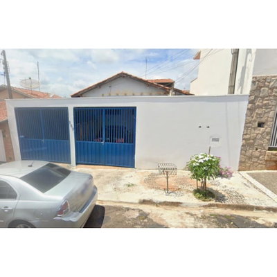Casa com 200m² de Terreno em Porto Ferreira/SP