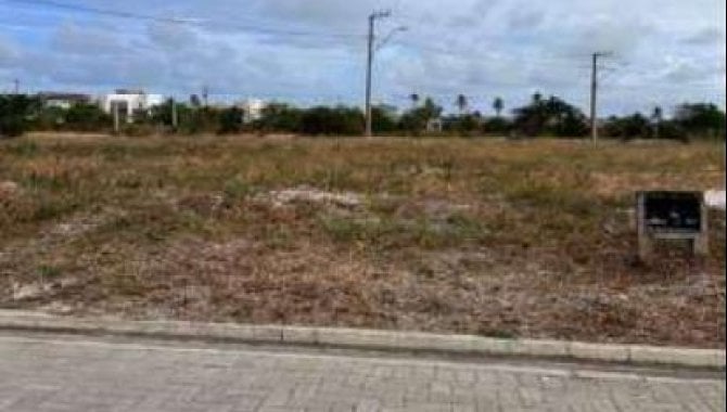 Terreno com 488 m² em Residencial Quintas da Barra