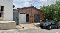 Casa com 2 quartos, 2 banheiros, 1 vaga, 144,6 m² construídos