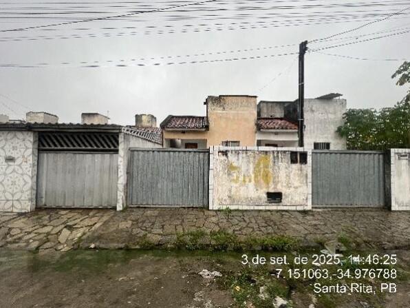 Casa com 2 quartos e 1 vaga de garagem, área total de 54,80 m²
