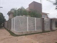 Casa padrão com 1 quarto, 3 banheiros e 1 vaga em Aquidauana