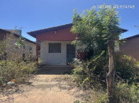Casa com 2 quartos, 1 banheiro e 1 vaga de garagem