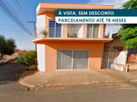 Casa Ocupada com 35 m² no Centro de Carlópolis - PR