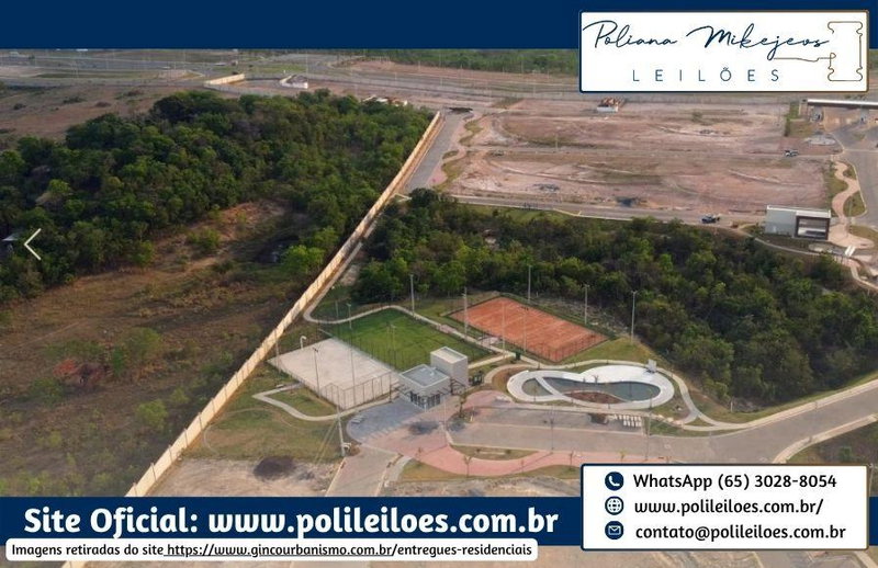 Lote de Esquina em Condomínio Fechado