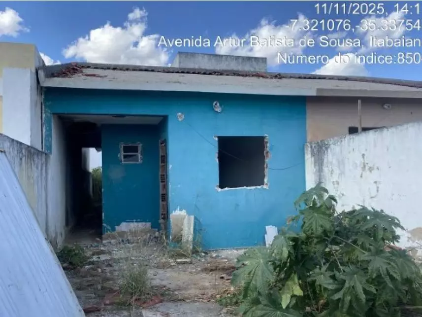 Casa em leilão Vista Alegre - 2 quartos, 1 banheiro, 67,60m²