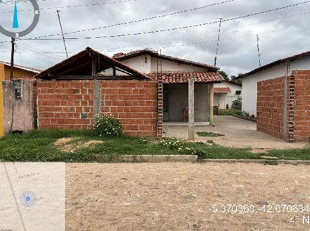 Casa com 2 quartos e 200m² de terreno