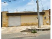 Casa com 238m² construídos e 550m² de terreno, ocupada
