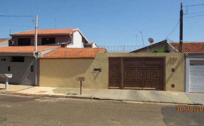 Residência com Piscina em Bauru/SP - 182m² Construídos