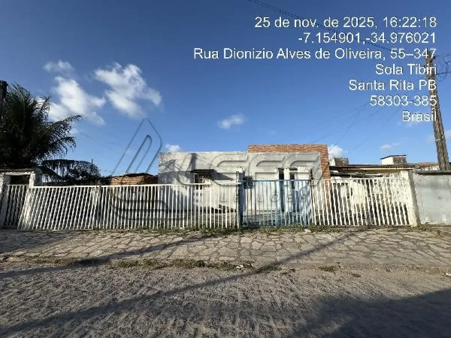 Casa com 1 quarto e varanda em condomínio residencial