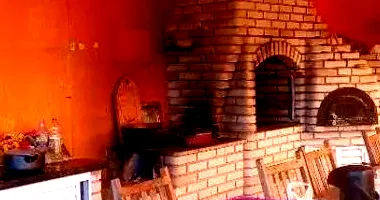 Casa Ocupada com 1 Vaga e Ampla Área em Balneário Josedy
