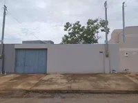Casa ocupada com 2 quartos e 73,77 m² construídos