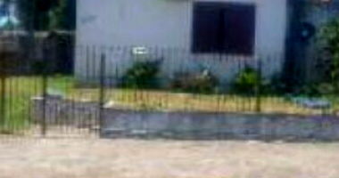 Casa com 3 quartos, 2 banheiros, 2 vagas, 102m² construída, ocupada