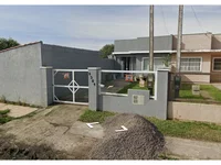 Casa ocupada com 69,75 m² e 192 m² de terreno