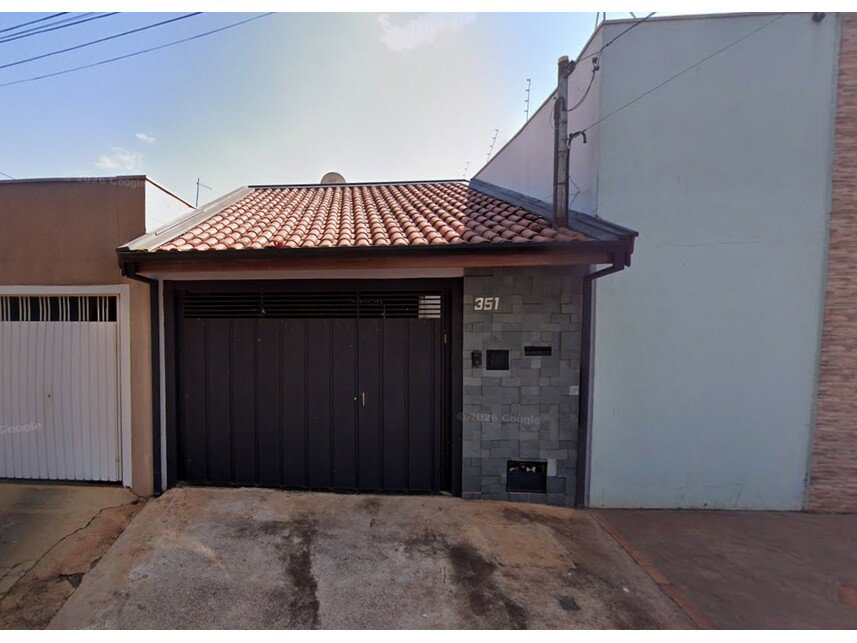 Casa com 2 quartos, 1 banheiro, 80m² construídos, ocupada
