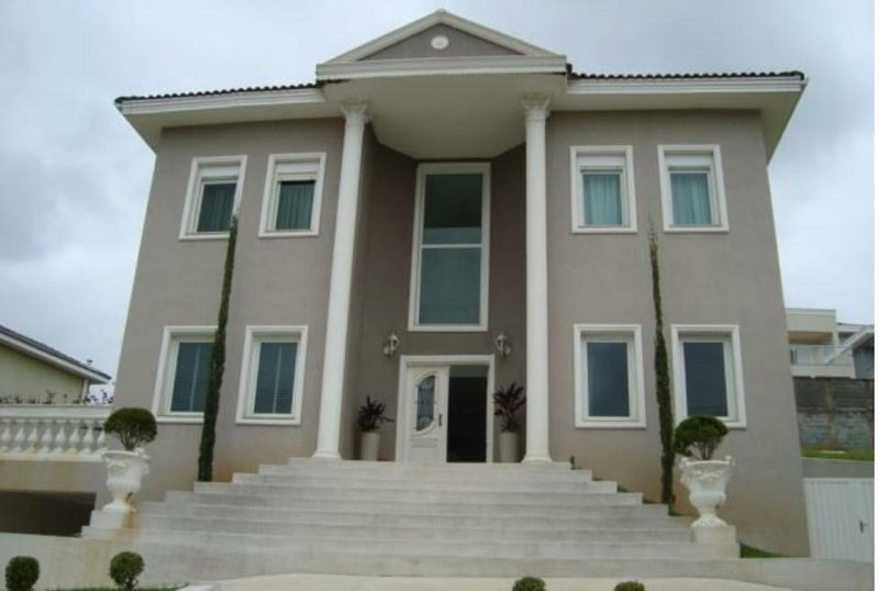 Casa ocupada de 430m² em terreno de 511m²