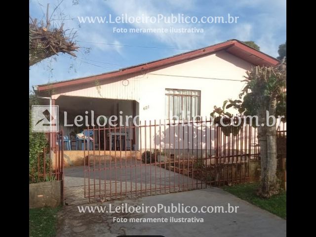 Casa de alvenaria 100m² em terreno 600m², desocupada