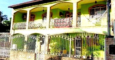 Casa Ocupada com 3 Vagas de Garagem em Campo Grande, Rio de Janeiro