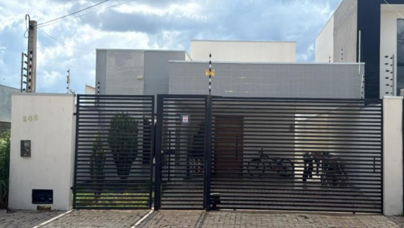 Casa aconchegante com 115 m² de área construída, ocupada