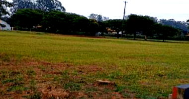 Terreno 450m² desocupado com ótima localização e infraestrutura