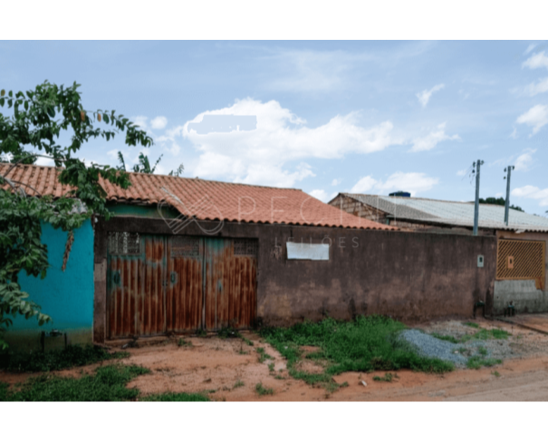 Casa residencial com 2 quartos, 69,70m² construída, ocupada