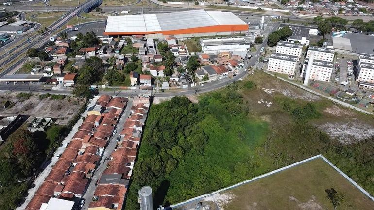 Terreno com 13.500m² em Camaçari BA