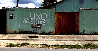 Casa em Esmeraldas/MG com 2 quartos