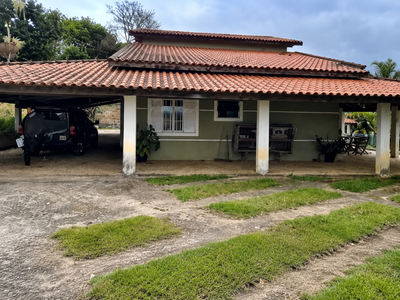 Casa com 4 suítes e área de 685m² em Guararema