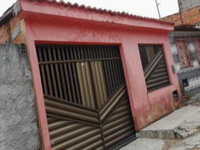 Casa com 3 quartos, 1 vaga e 1 banheiro, ocupada
