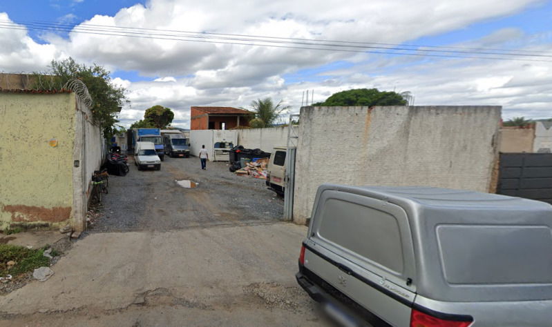 Lote Urbano com Acesso e Estruturas em Montes Claros