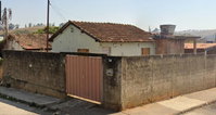 Casa com 1 quarto e terreno de 240m² em Três Corações/MG
