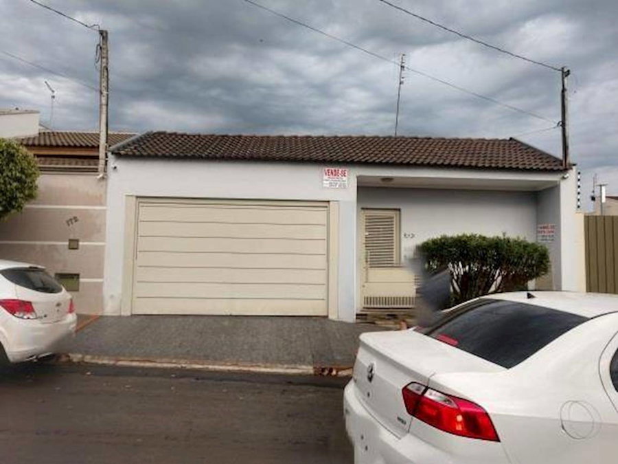 Casa com 1 Quarto e 1 Vaga em Bariri/SP
