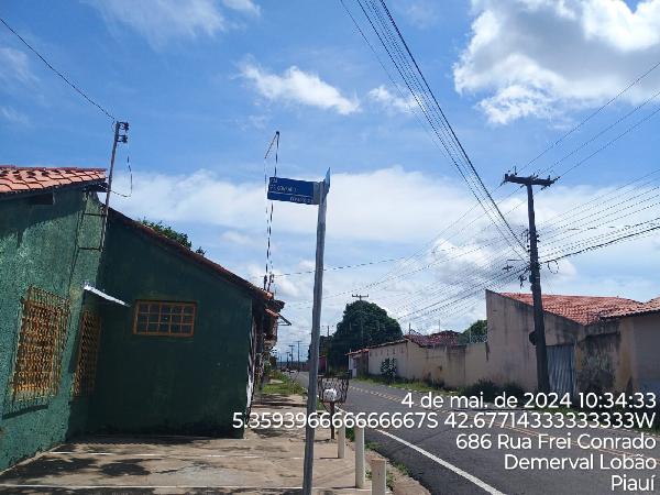 Casa com 2 quartos, 57,1m², terreno 150m², desocupada