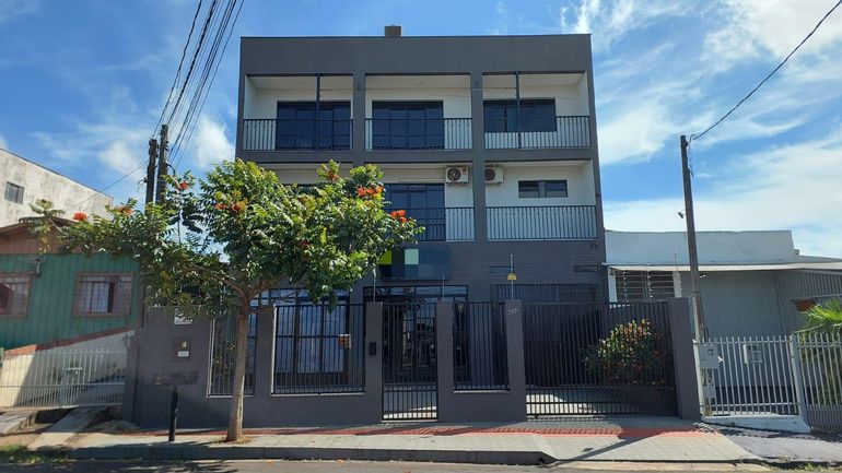Imóvel Comercial com 450.89 m² em Londrina - PR