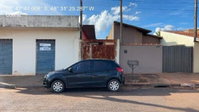 Casa com 1 quarto e 1 banheiro, área construída de 61,66m²